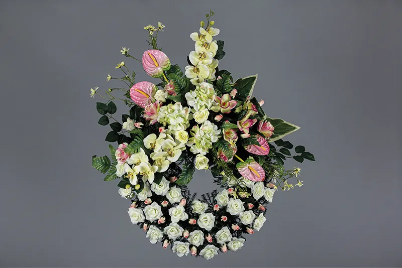[92206] Composition fleurs blanches, feuillages verts et rosés